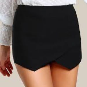 SHEIN black skort